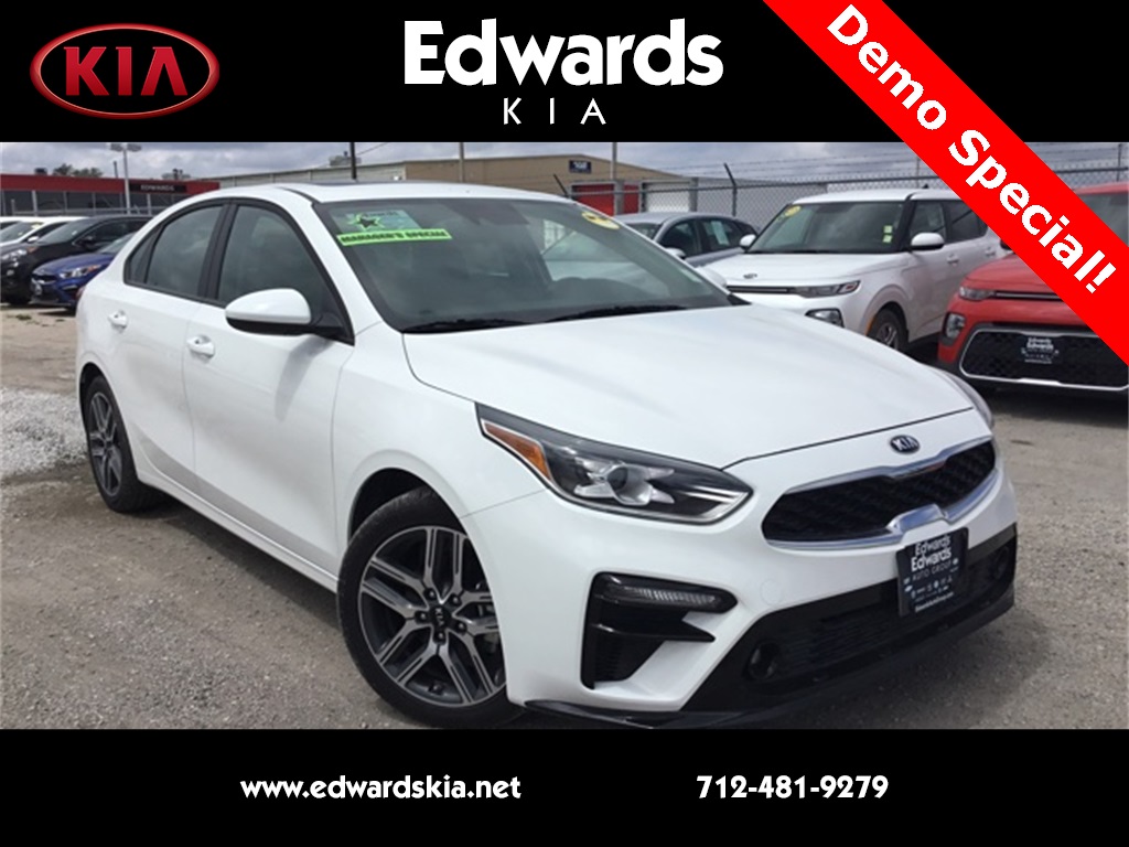 New 2019 Kia Forte S 4D Sedan in Council Bluffs #K190506 | Edwards Kia